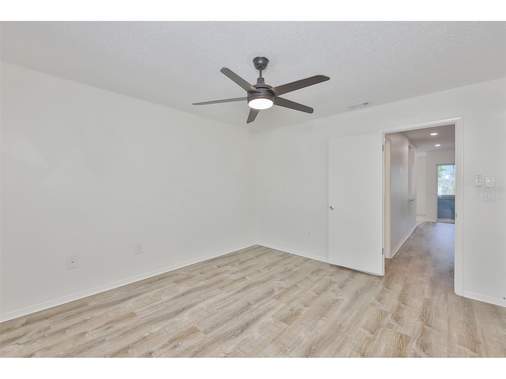 284 115th Avenue N #3 Saint Petersburg FL 33716 TB8494602 image22