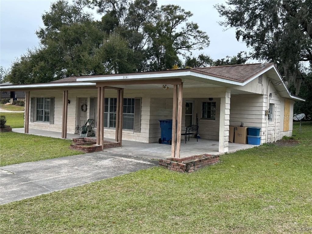 284 Orange Camp Road Deland FL 32724 V4940483 image1