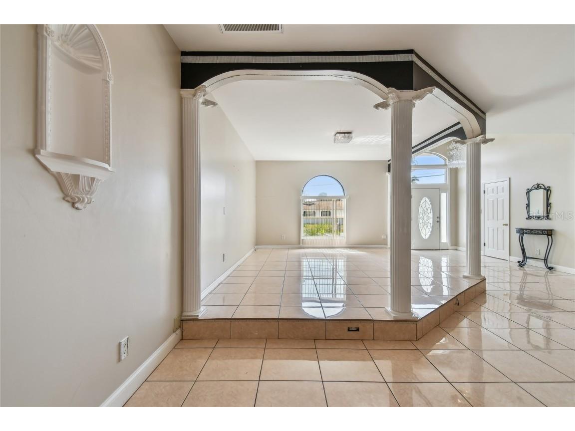 284 Peninsula Avenue Tarpon Springs FL 34689 TB8375093 image5