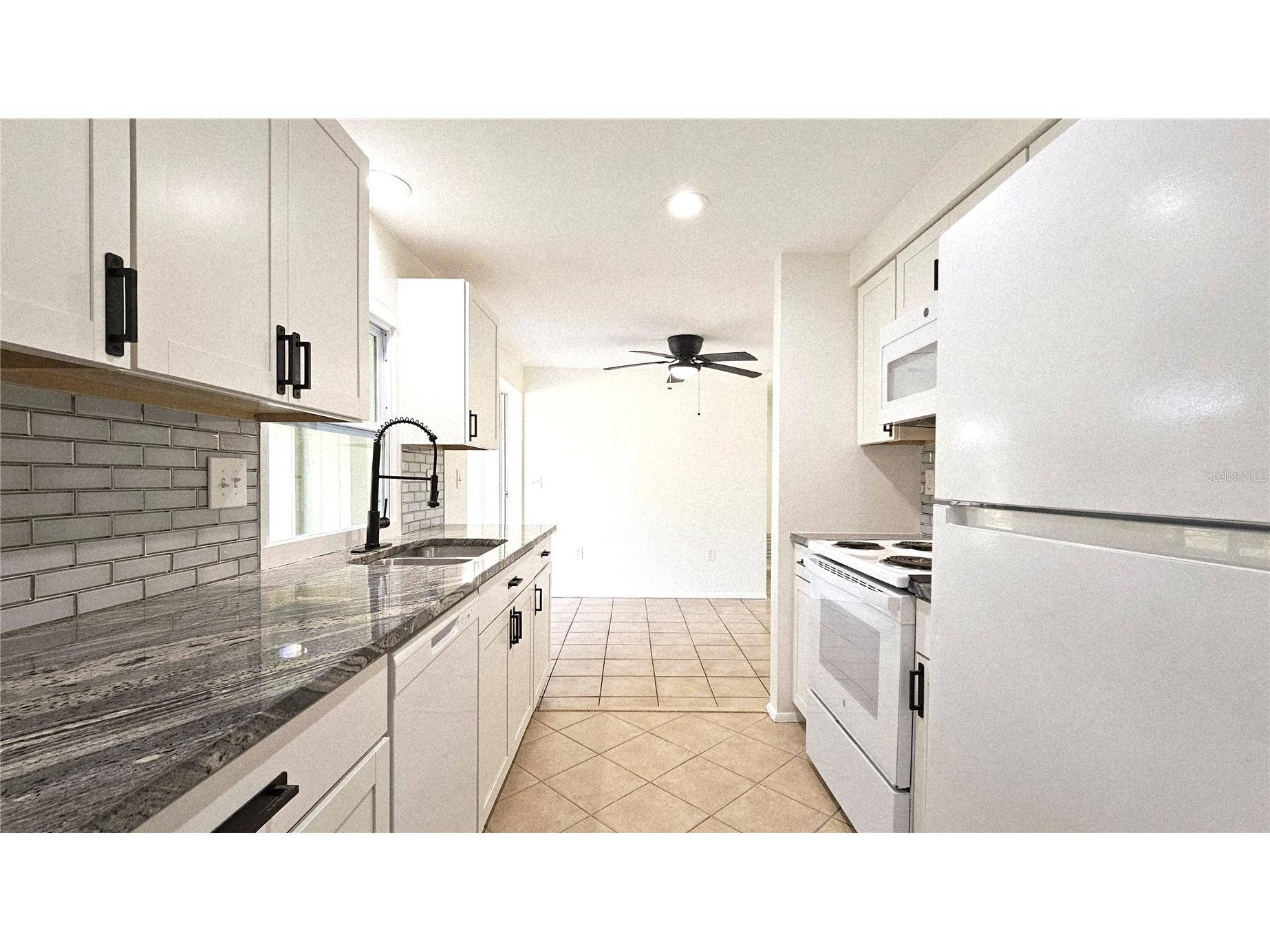 284 Rotonda Boulevard W Rotonda West FL 33947 S5146070 image12