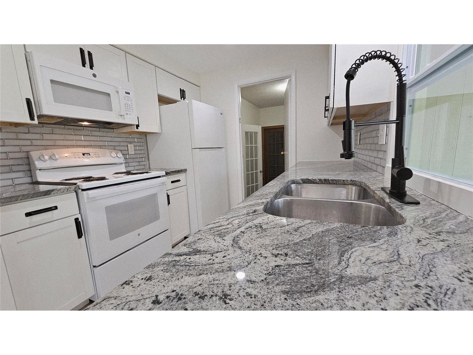 284 Rotonda Boulevard W Rotonda West FL 33947 S5146070 image15