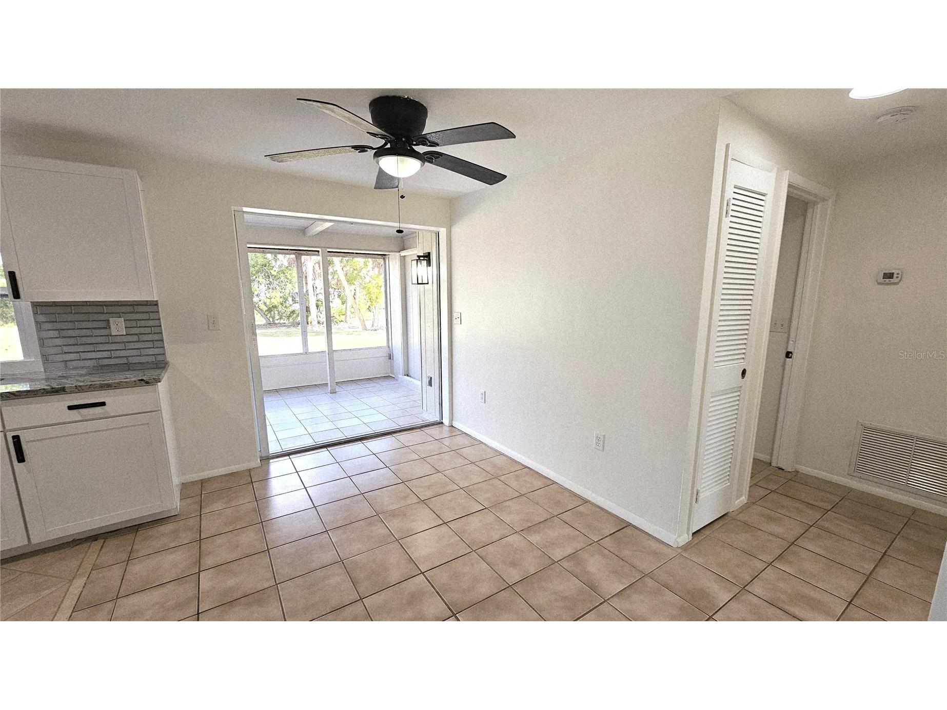 284 Rotonda Boulevard W Rotonda West FL 33947 S5146070 image8