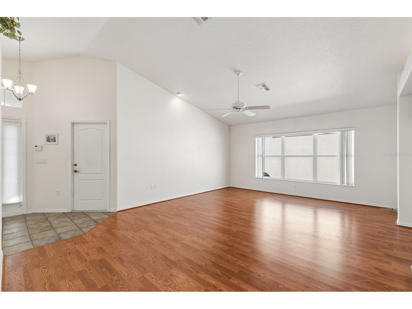 284 Royal Palm Way Spring Hill FL 34608 TB8485238 image5