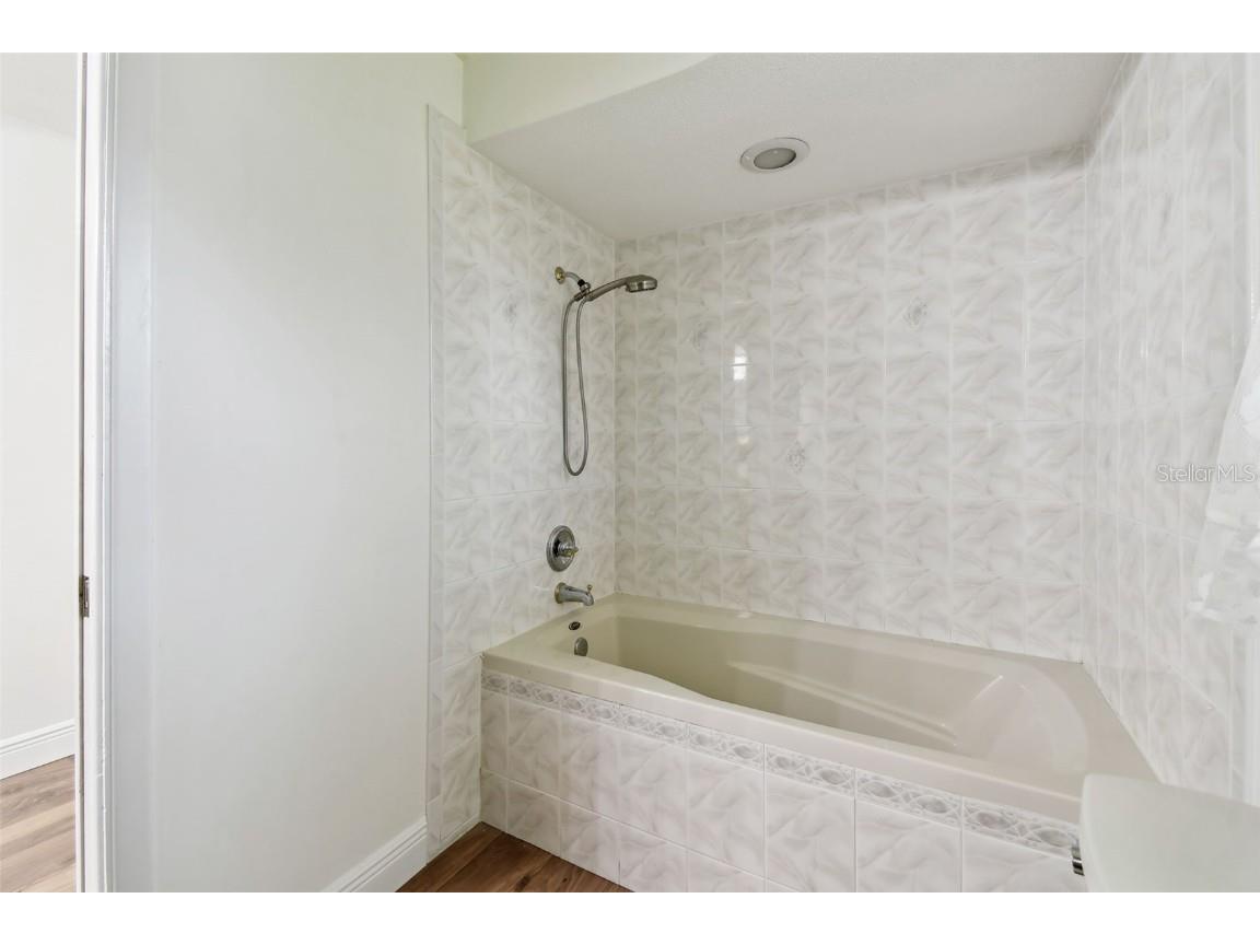 2840 Pheasant Run Clearwater FL 33759 TB8408585 image25