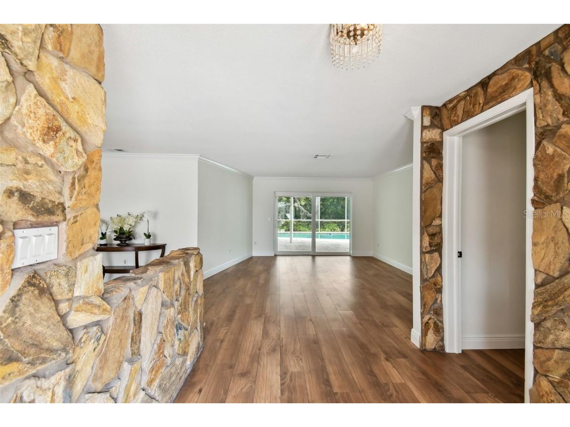 2840 Pheasant Run Clearwater FL 33759 TB8408585 image5