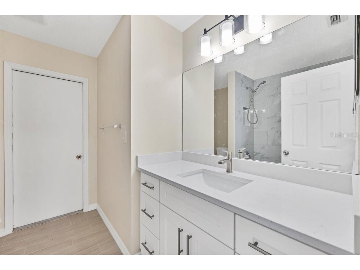 2840 River Pines Way Sarasota FL 34231 A4674728 image25