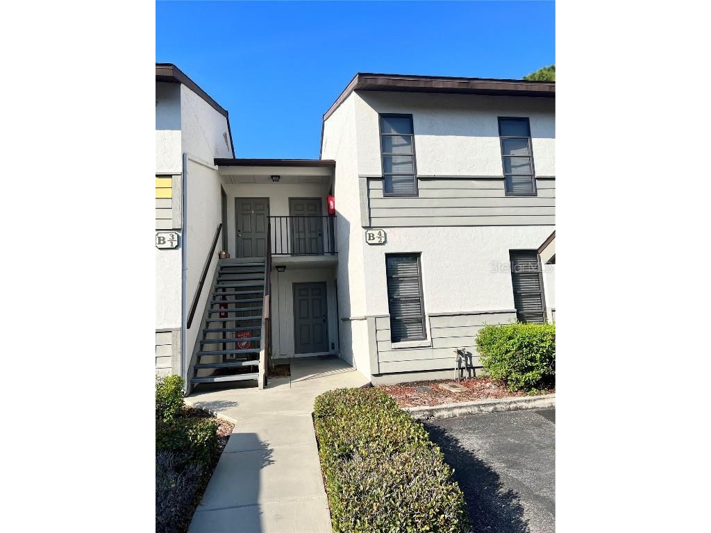 2840 W Rainbow Circle #B2 Sarasota FL 34231 A4562413 image1