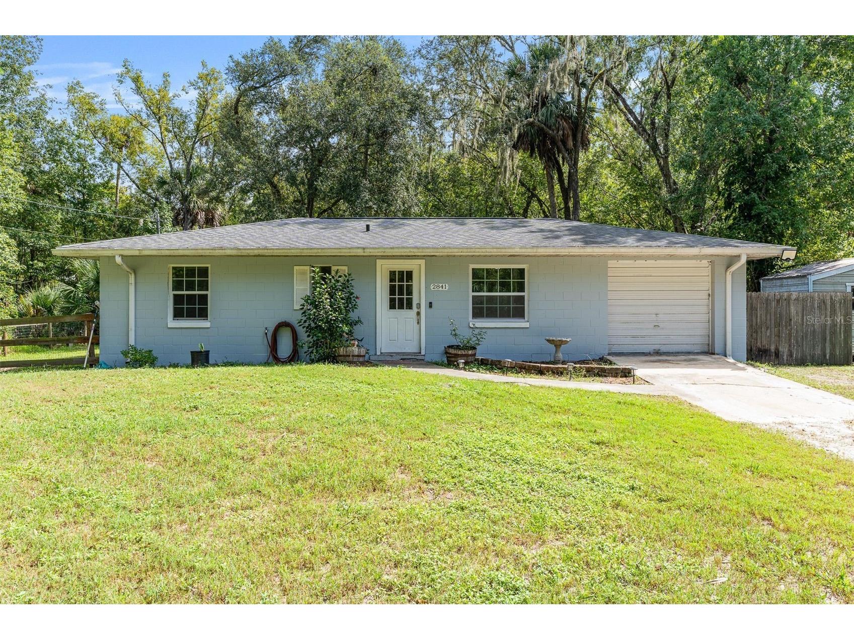 2841 Belinda Drive Deland FL 32720 V4945284 image1