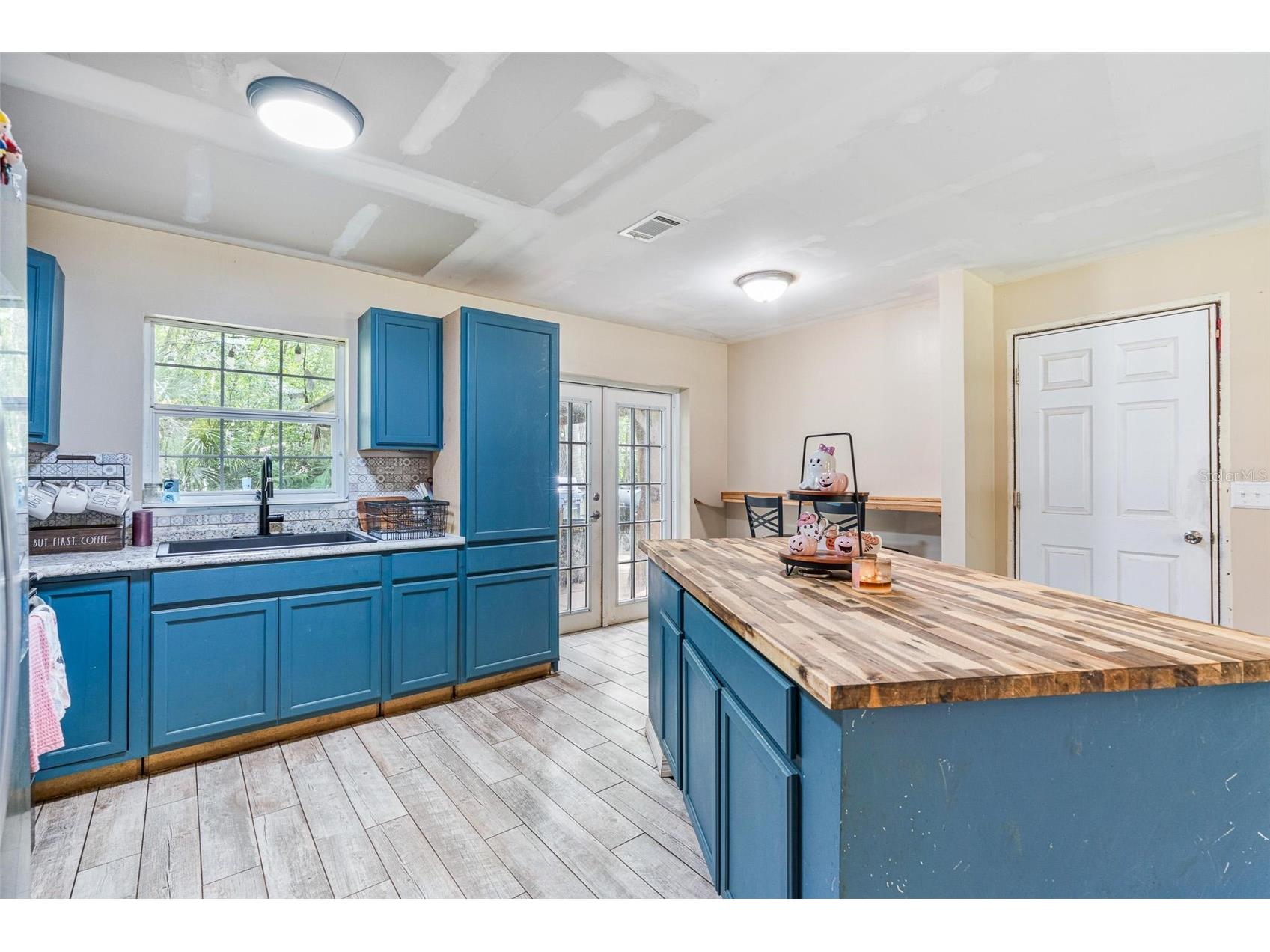 2841 Belinda Drive Deland FL 32720 V4945284 image13
