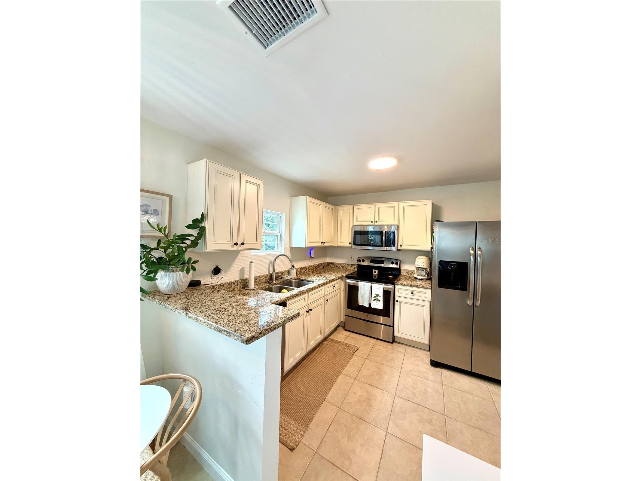 2842 15th Avenue N Saint Petersburg FL 33713 TB8503099 image5