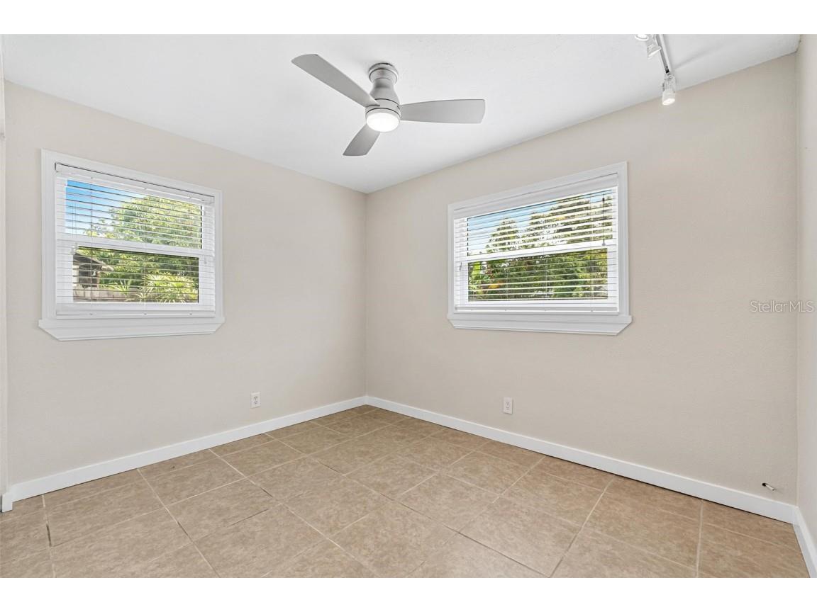 2842 16th Avenue N Saint Petersburg FL 33713 TB8426715 image22