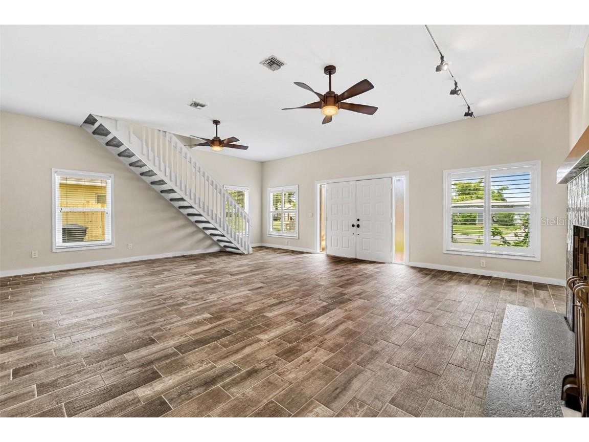 2842 16th Avenue N Saint Petersburg FL 33713 TB8426715 image6