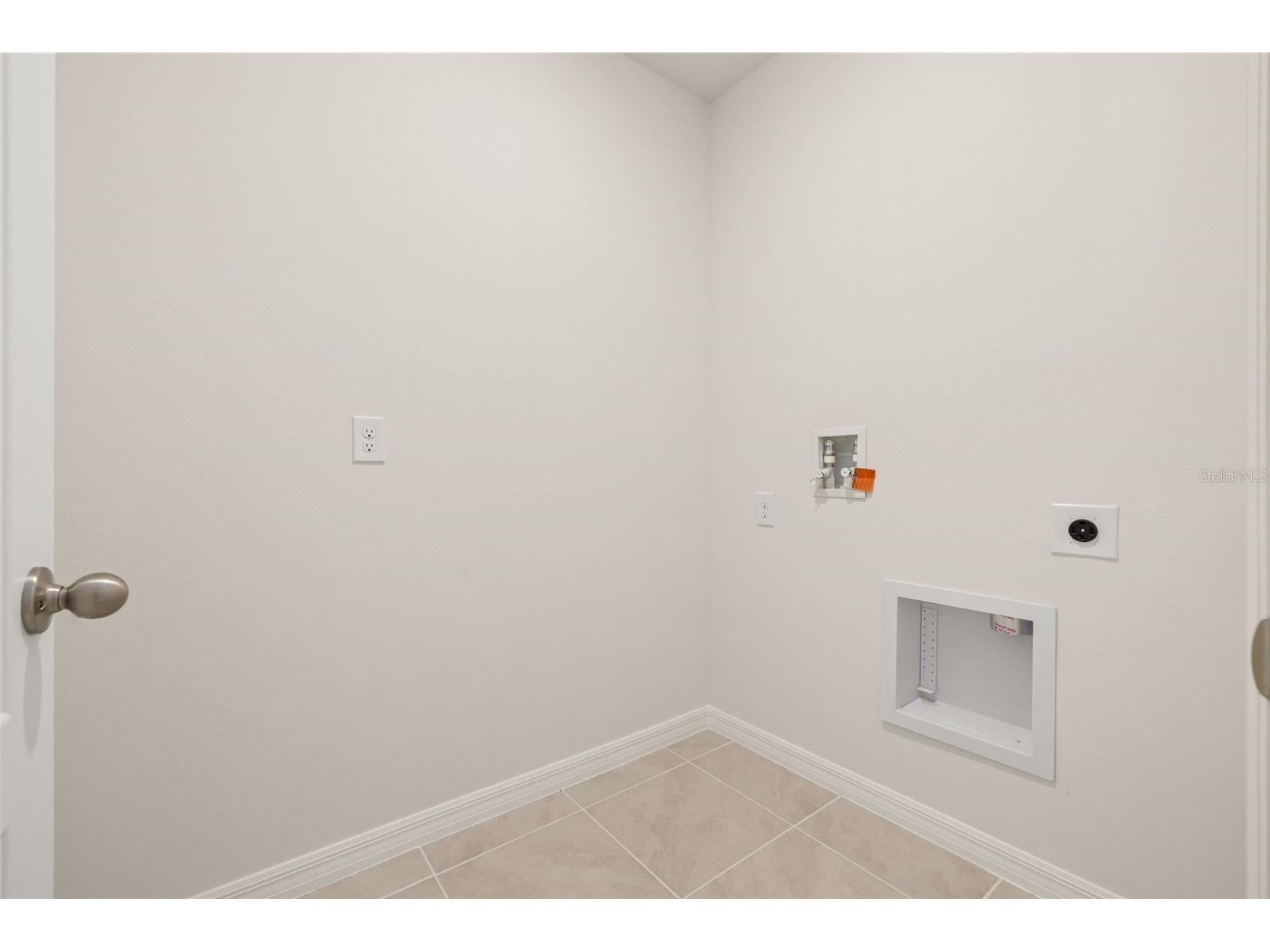 2842 Waterlily Way Kissimmee FL 34759 S5152672 image5