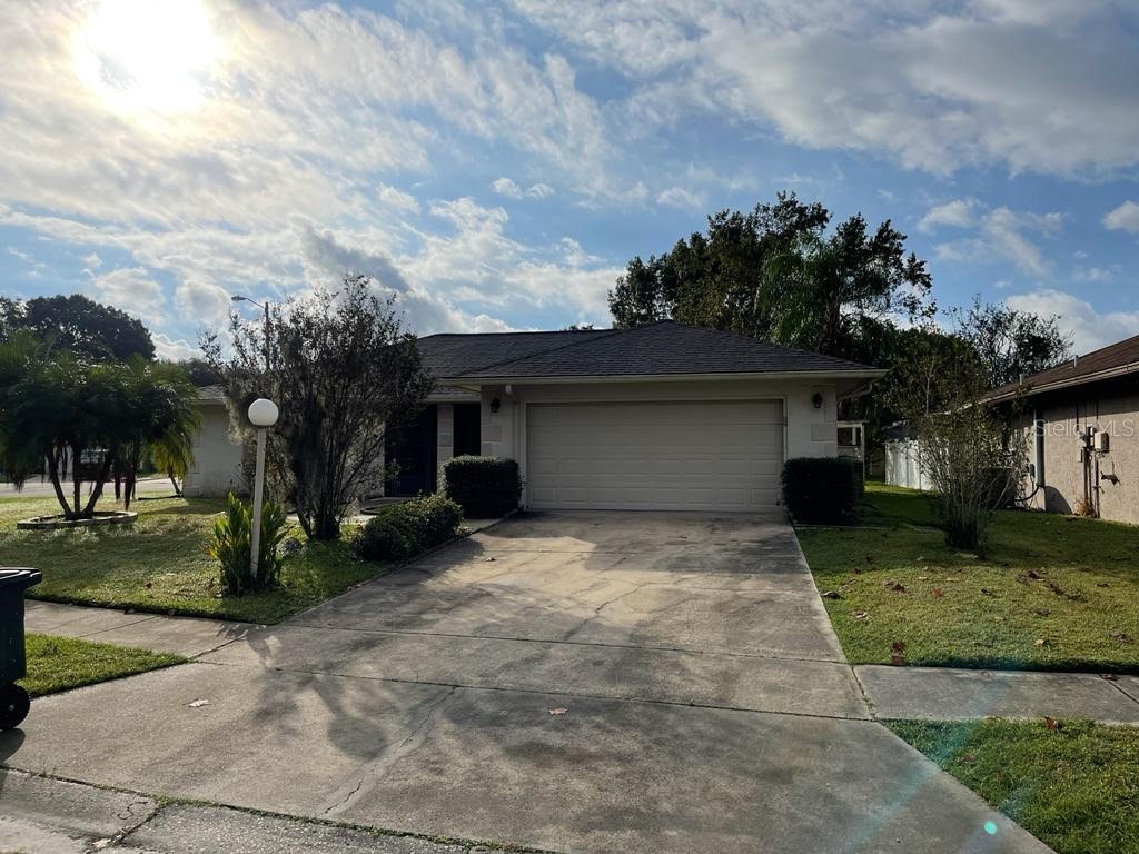 28424 Trident Court Wesley Chapel FL 33543 T3337671 image1