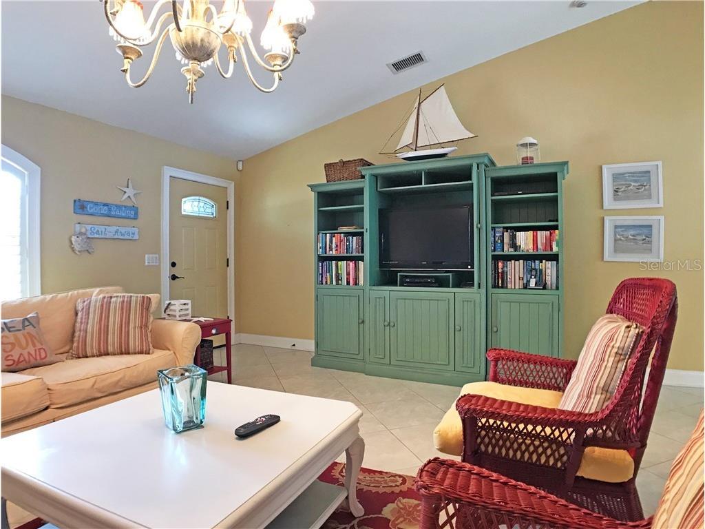 2843 New England Street Sarasota FL 34231 A4418022 image8