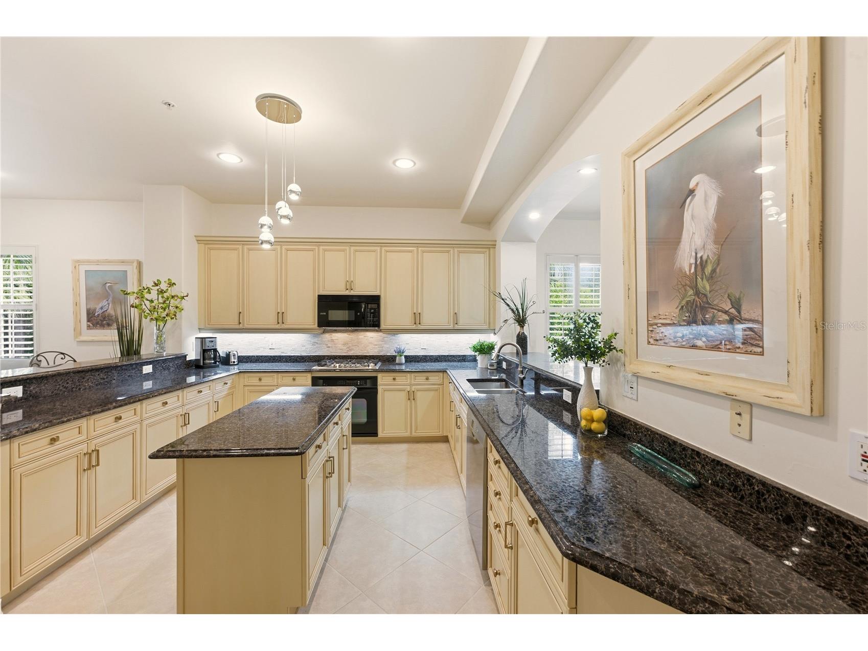 2843 Tiburon Boulevard E #7-102 Naples FL 34109 A4692929 image21