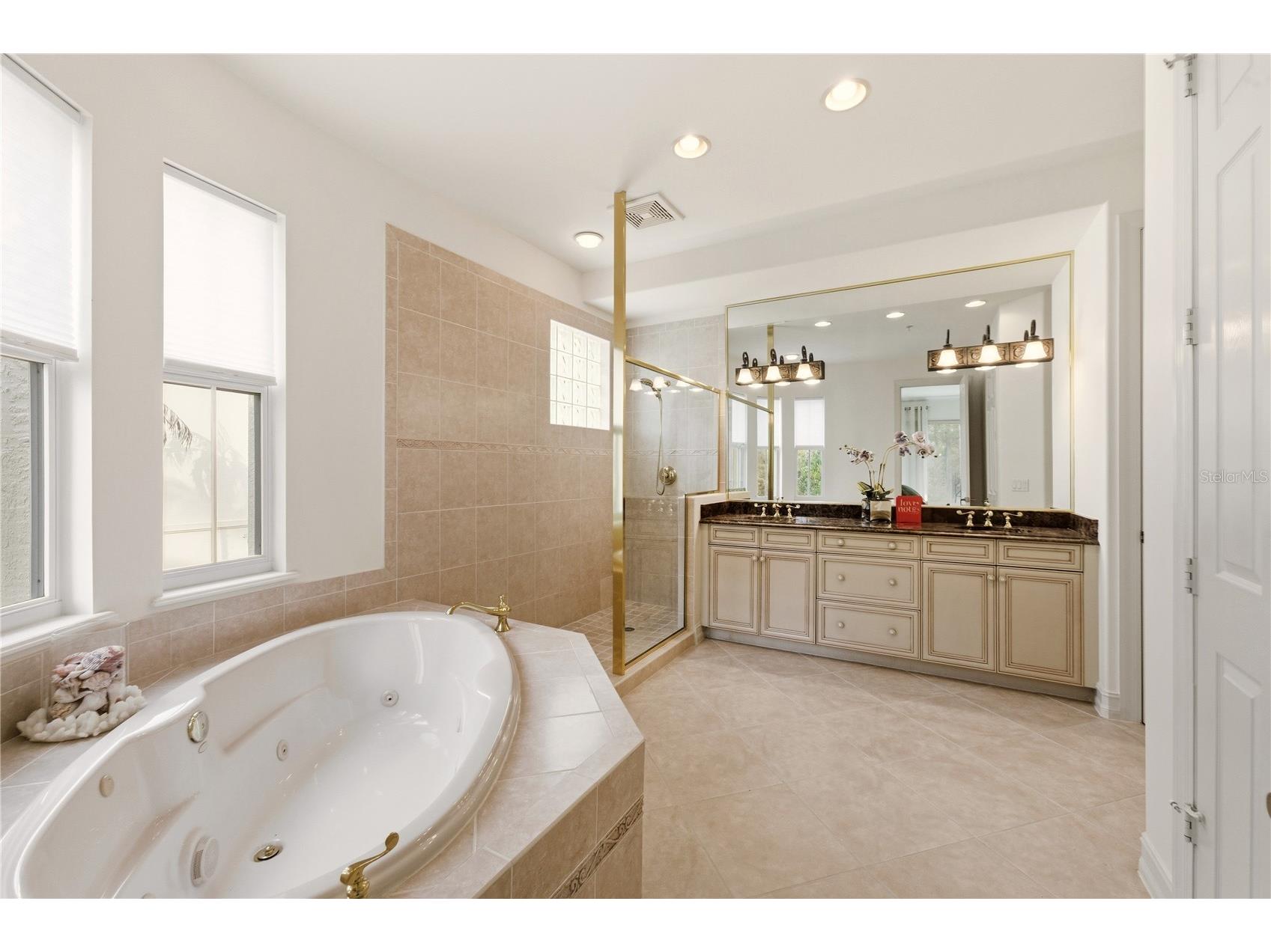 2843 Tiburon Boulevard E #7-102 Naples FL 34109 A4692929 image28