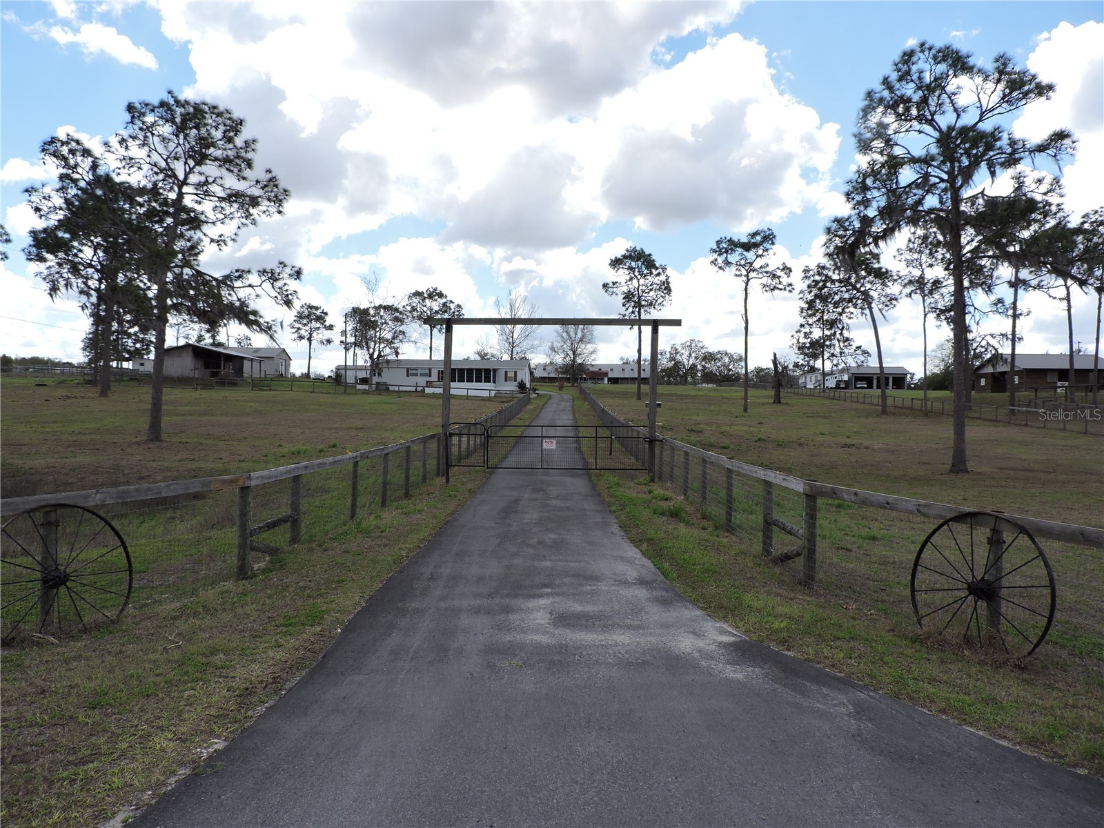 28448 Wildlife Lane Brooksville FL 34602 W7884670 image3