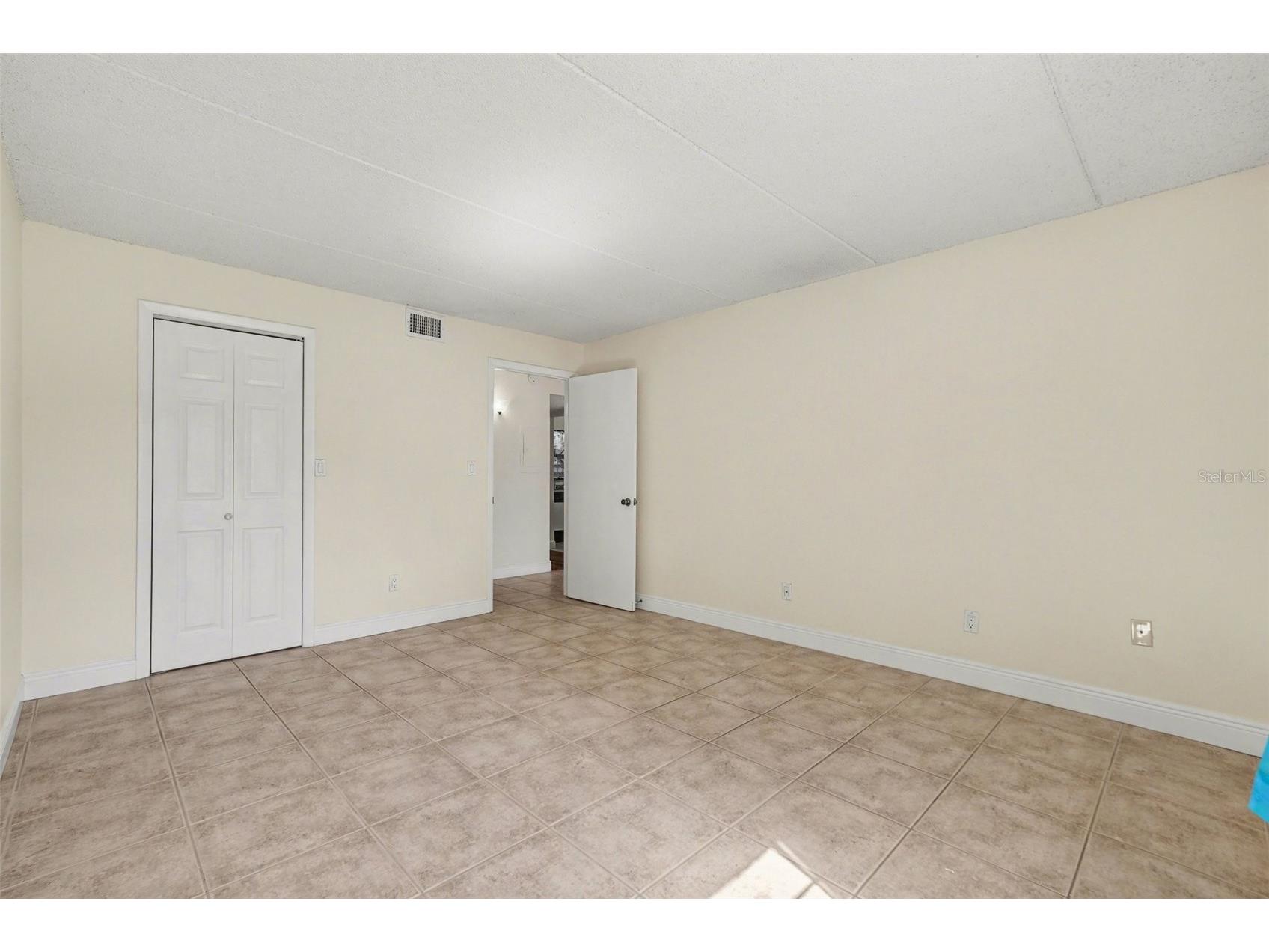 2845 Somerset Park Drive #101 Tampa FL 33613 TB8496777 image16