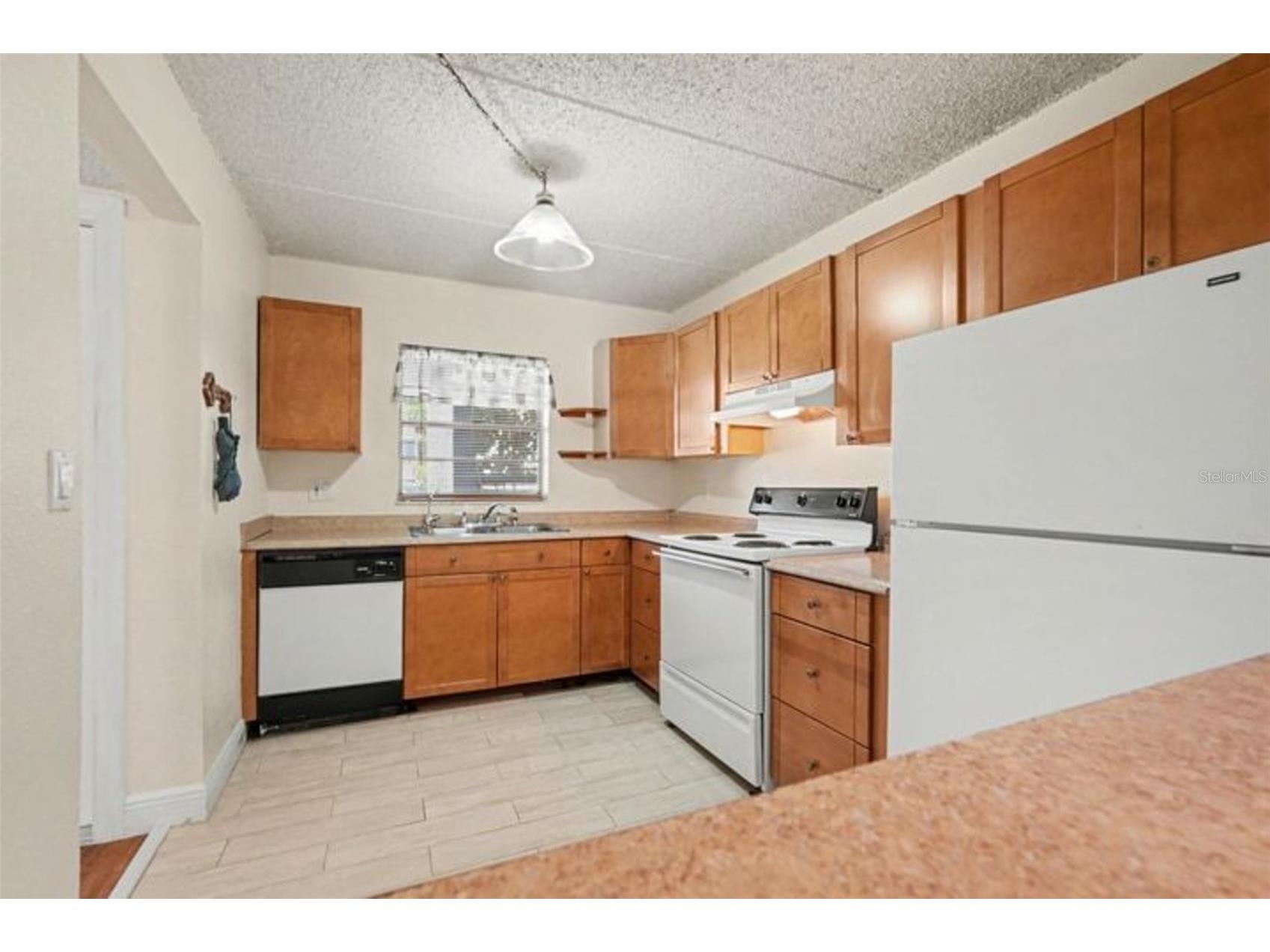 2845 Somerset Park Drive #101 Tampa FL 33613 TB8496777 image8