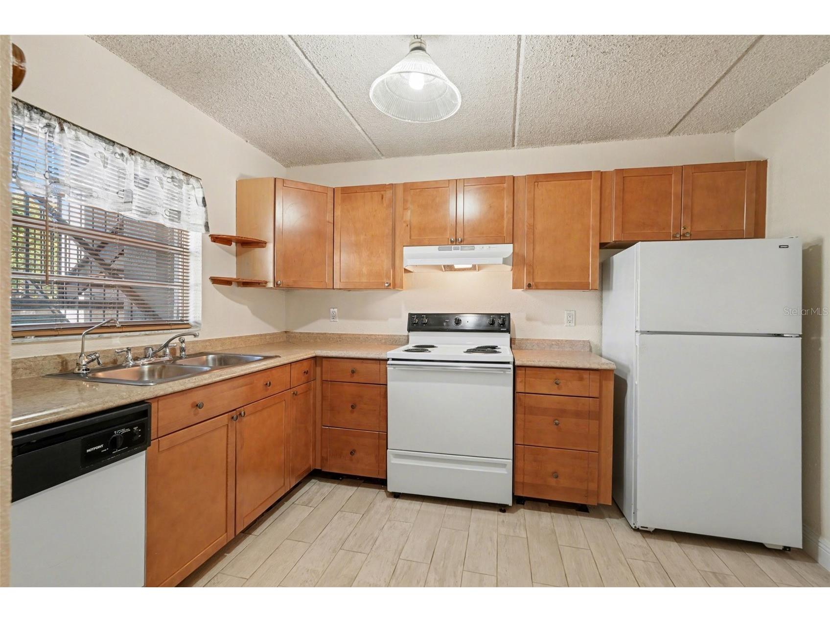 2845 Somerset Park Drive #101 Tampa FL 33613 TB8496777 image9