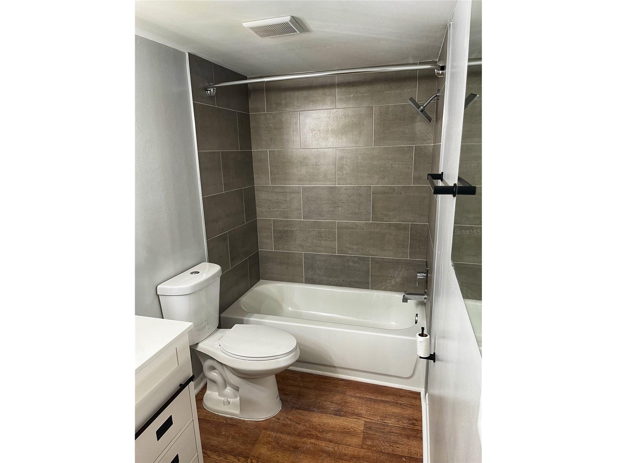 2846 Somerset Park Drive #201 Tampa FL 33613 TB8521204 image17