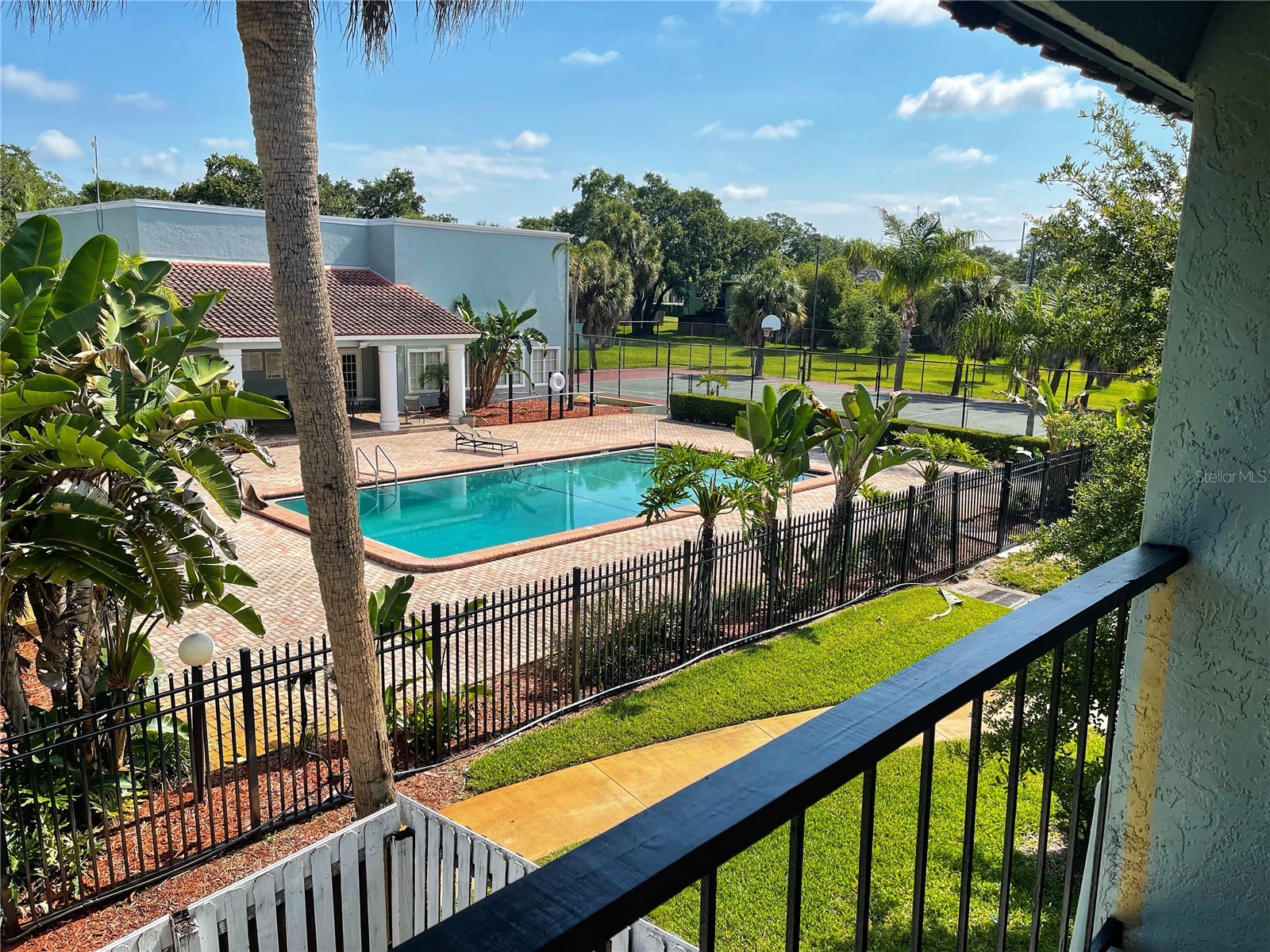 2846 Somerset Park Drive #201 Tampa FL 33613 TB8521204 image2