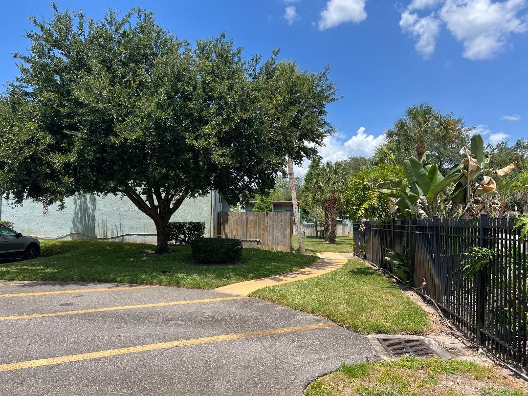 2846 Somerset Park Drive #201 Tampa FL 33613 TB8521204 image6