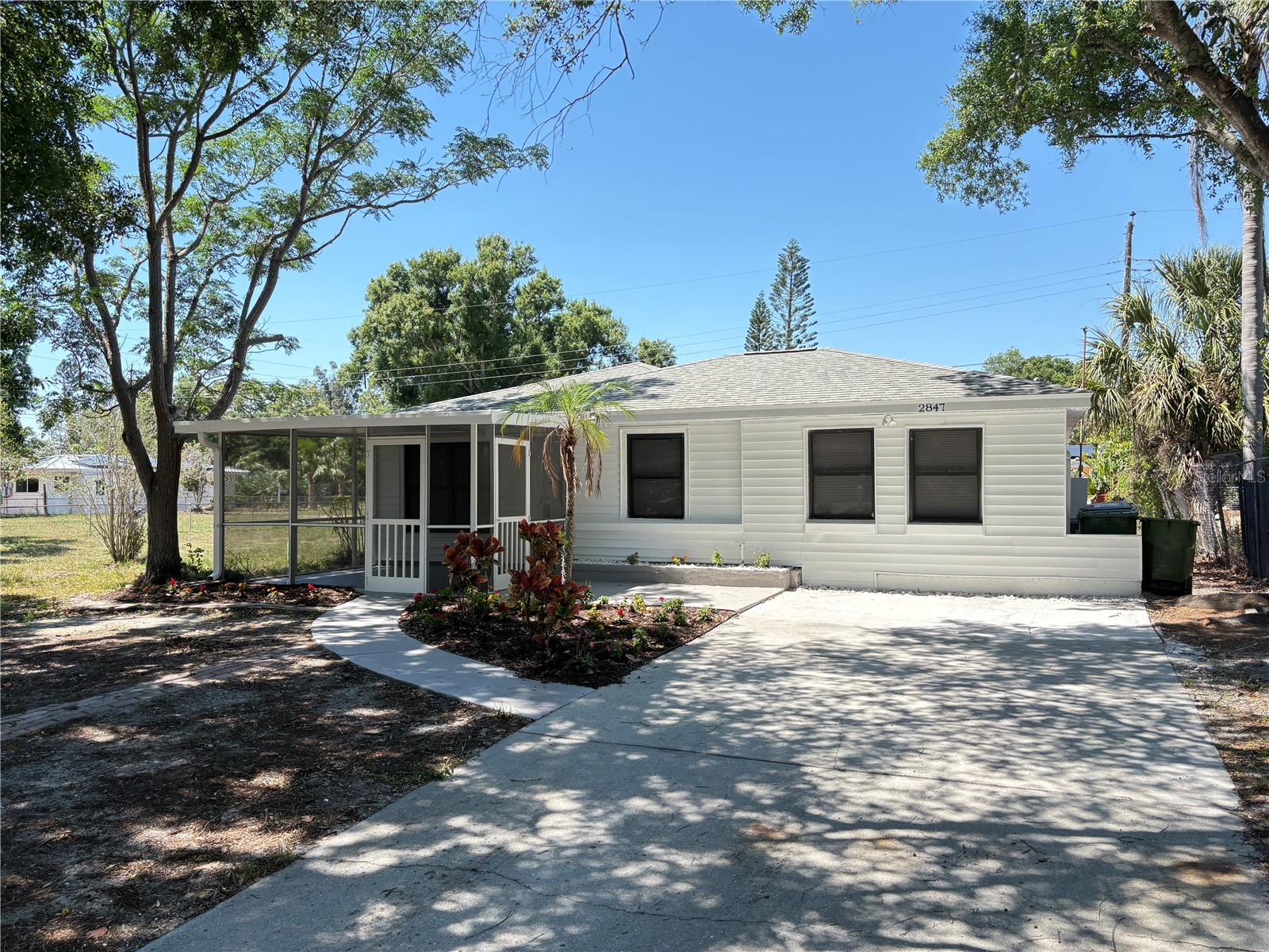 2847 Oak Street Sarasota FL 34237 A4693111 image1