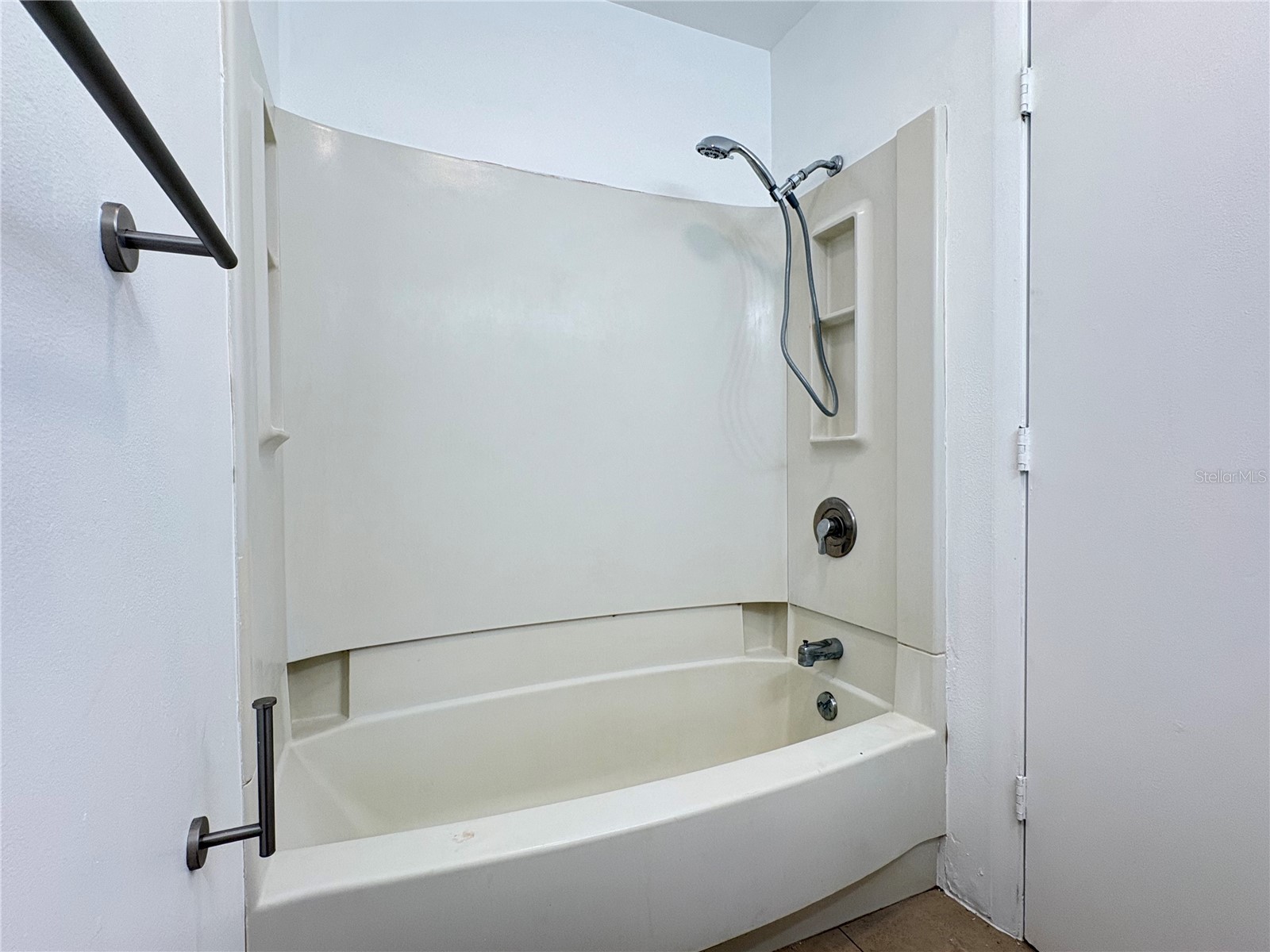 2847 Oak Street Sarasota FL 34237 A4693111 image11