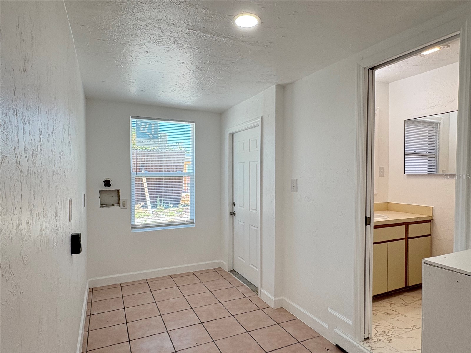 2847 Oak Street Sarasota FL 34237 A4693111 image13