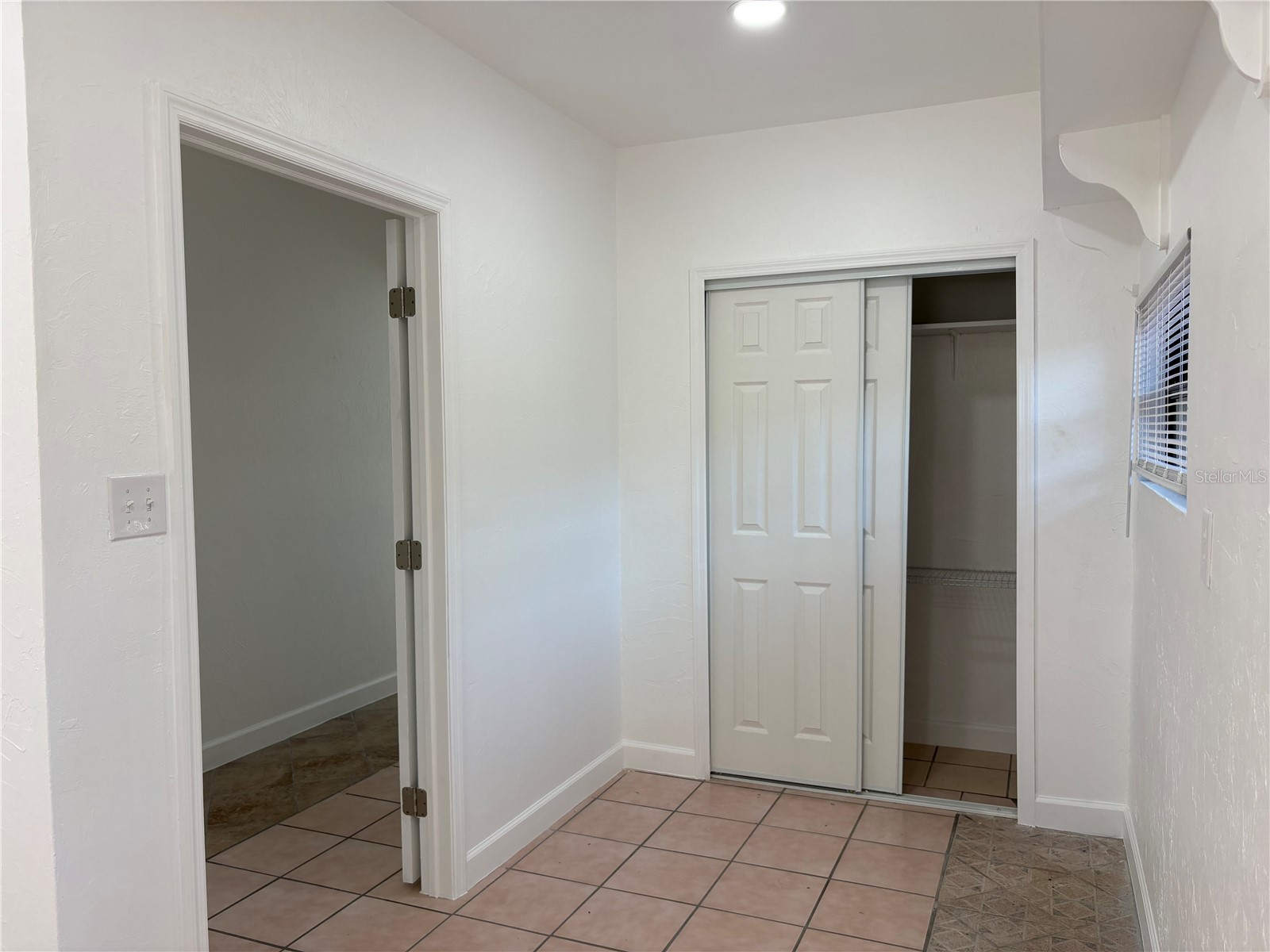 2847 Oak Street Sarasota FL 34237 A4693111 image16