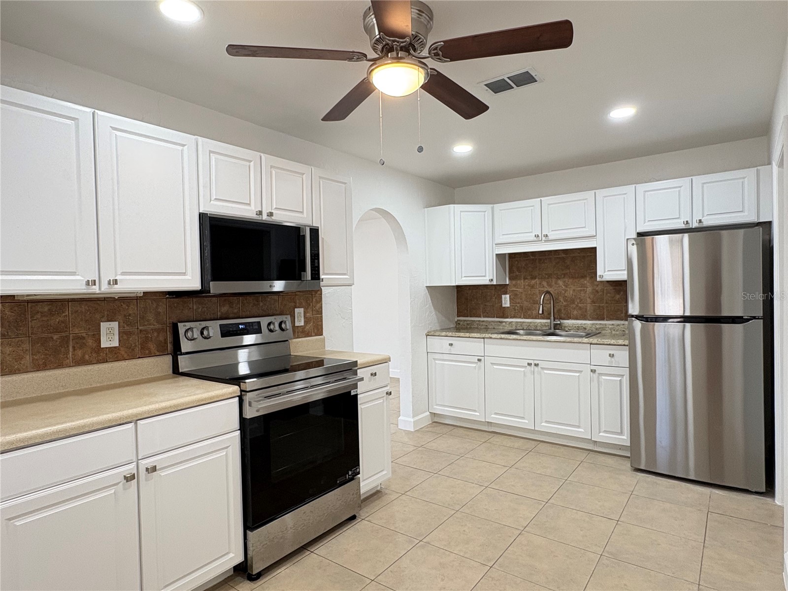 2847 Oak Street Sarasota FL 34237 A4693111 image7