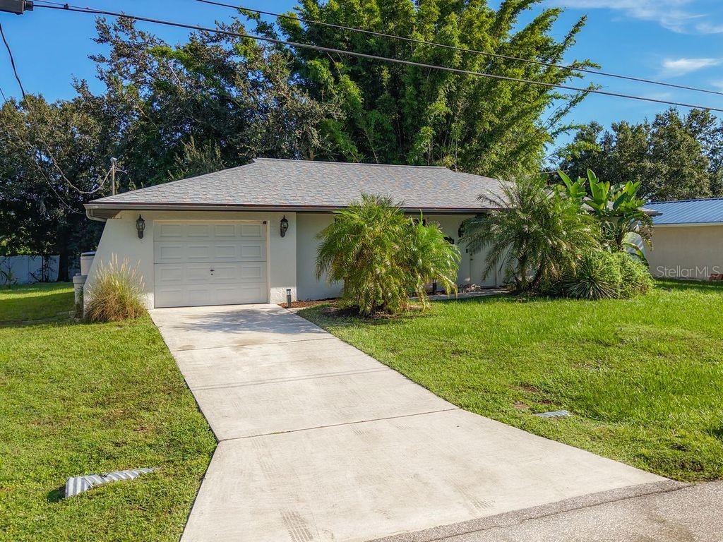 28474 Coco Palm Drive Punta Gorda FL 33982 C7514817 image1