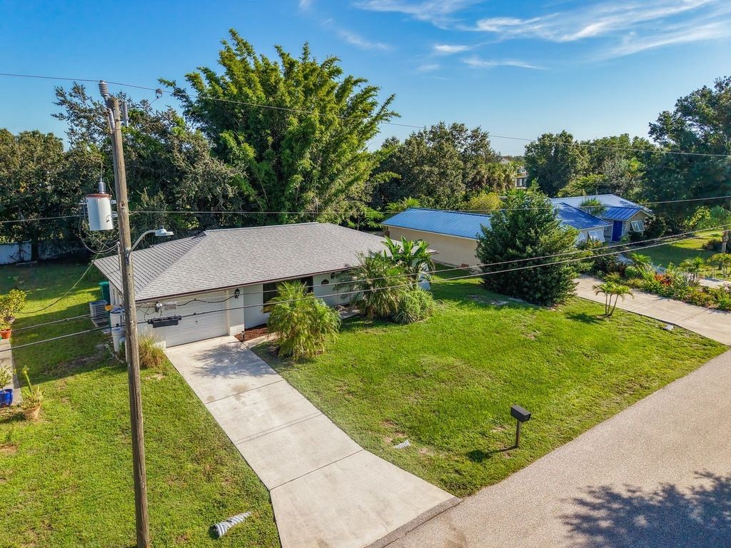 28474 Coco Palm Drive Punta Gorda FL 33982 C7514817 image2