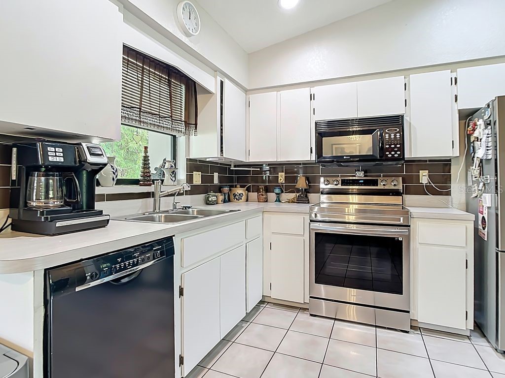 28474 Coco Palm Drive Punta Gorda FL 33982 C7514817 image9