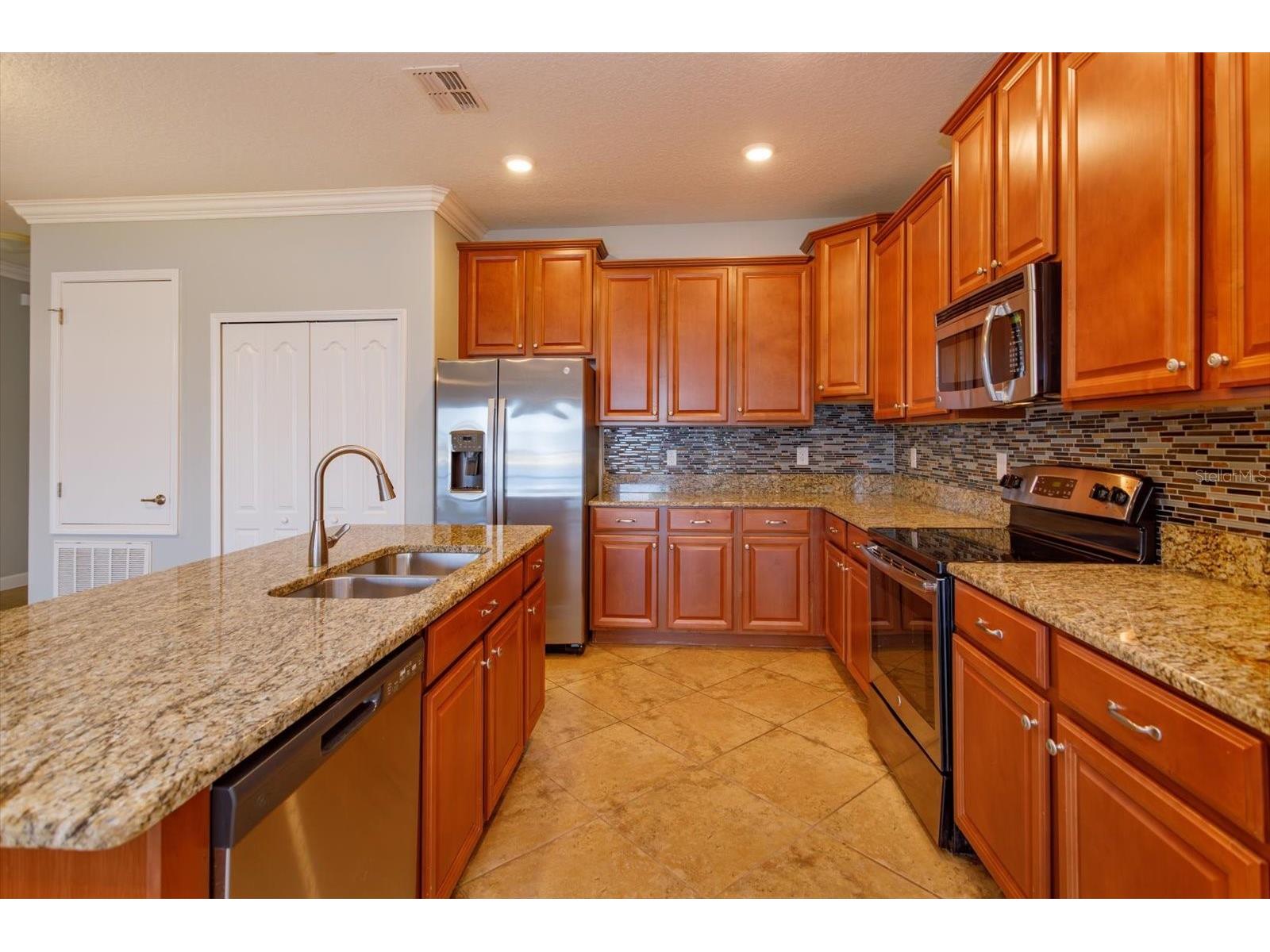 2848 Youngford Street Orlando FL 32824 O6404730 image17