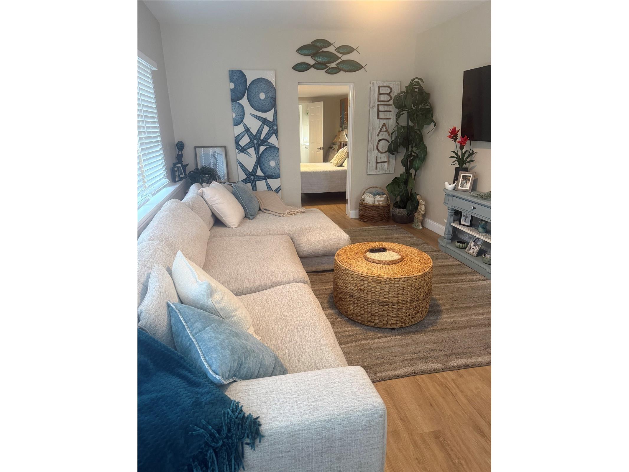 2849 Marlette Street Sarasota FL 34231 A4687402 image3