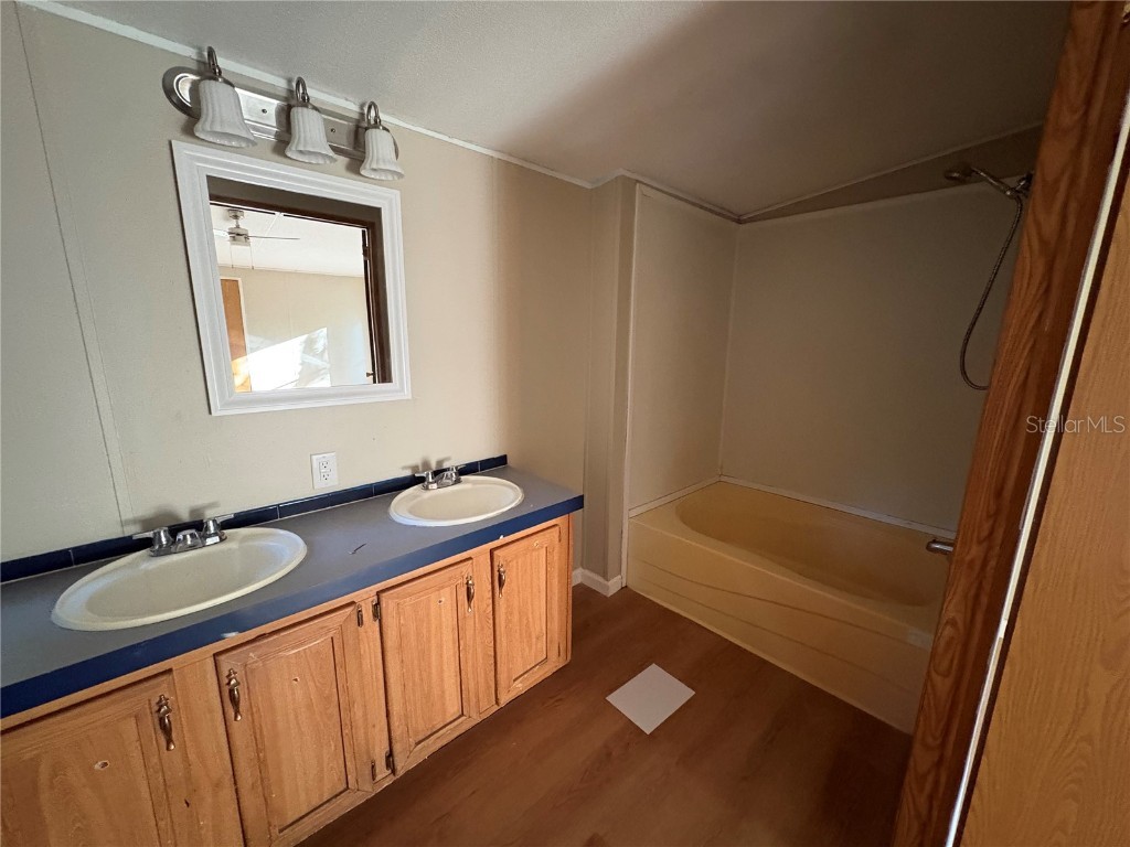 28492 Sentinel Street Nobleton FL 34661 TB8439987 image11