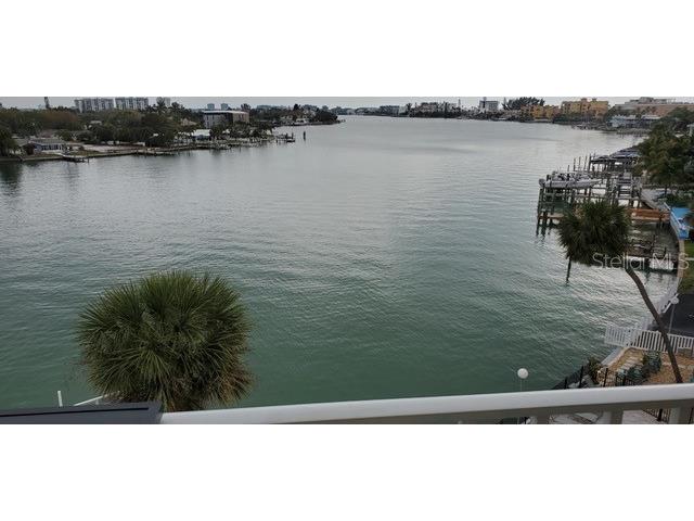 285 107th Ave #502 Treasure Island FL 33706 - BOCA CIEGA BAY - INTER-COASTAL WATERWAY U8233005 image1