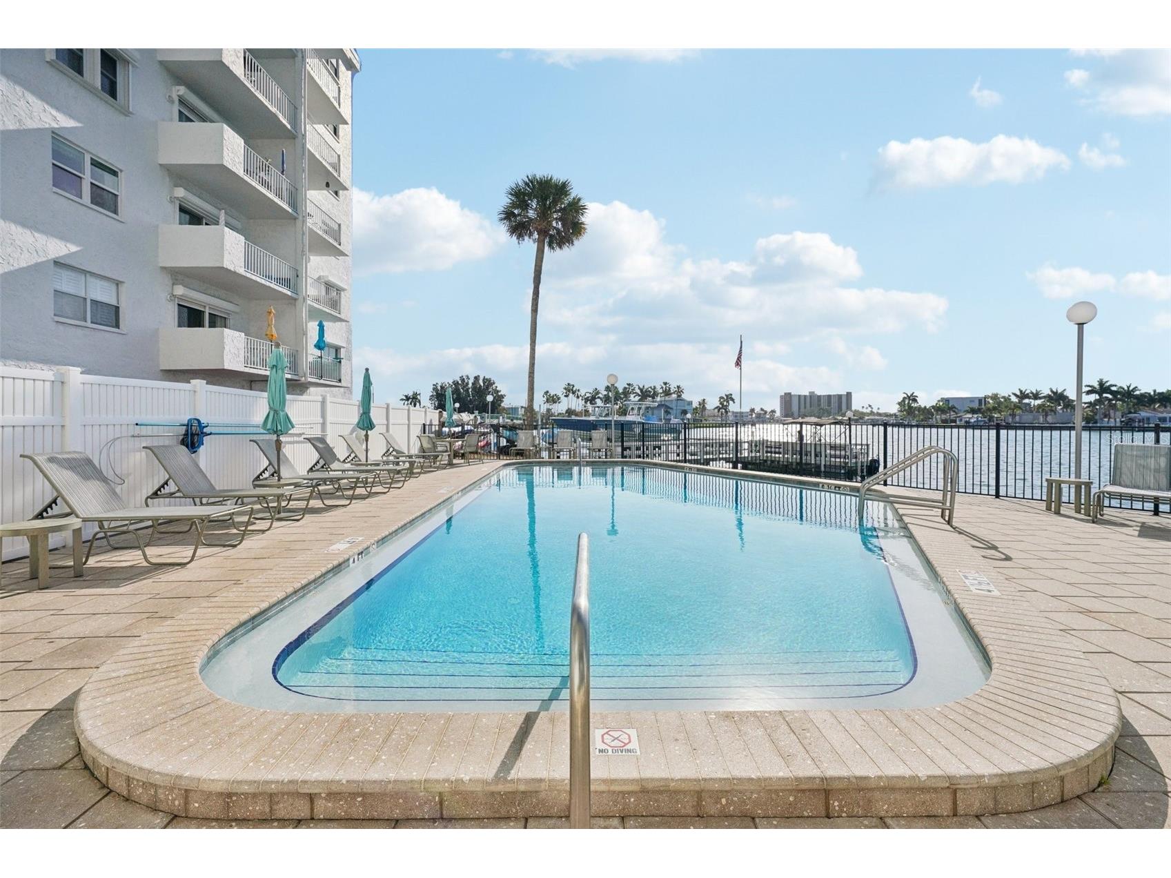285 107th Avenue #708 Treasure Island FL 33706 TB8493931 image48