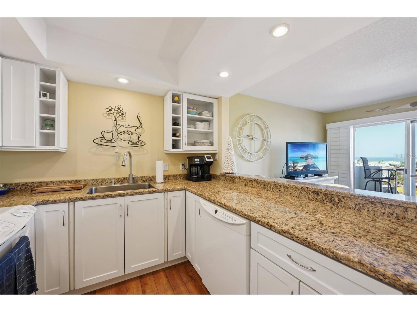 285 107th Avenue #708 Treasure Island FL 33706 TB8493931 image5