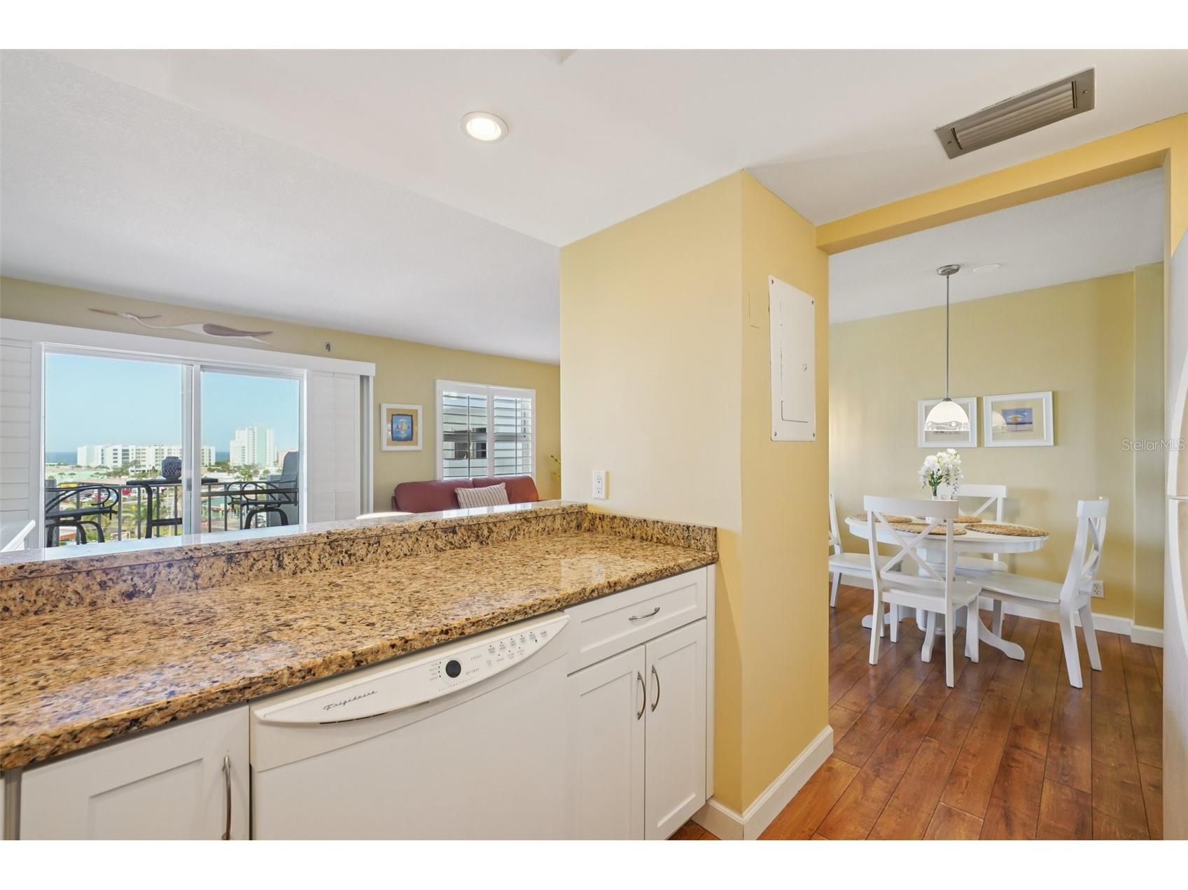 285 107th Avenue #708 Treasure Island FL 33706 TB8493931 image6