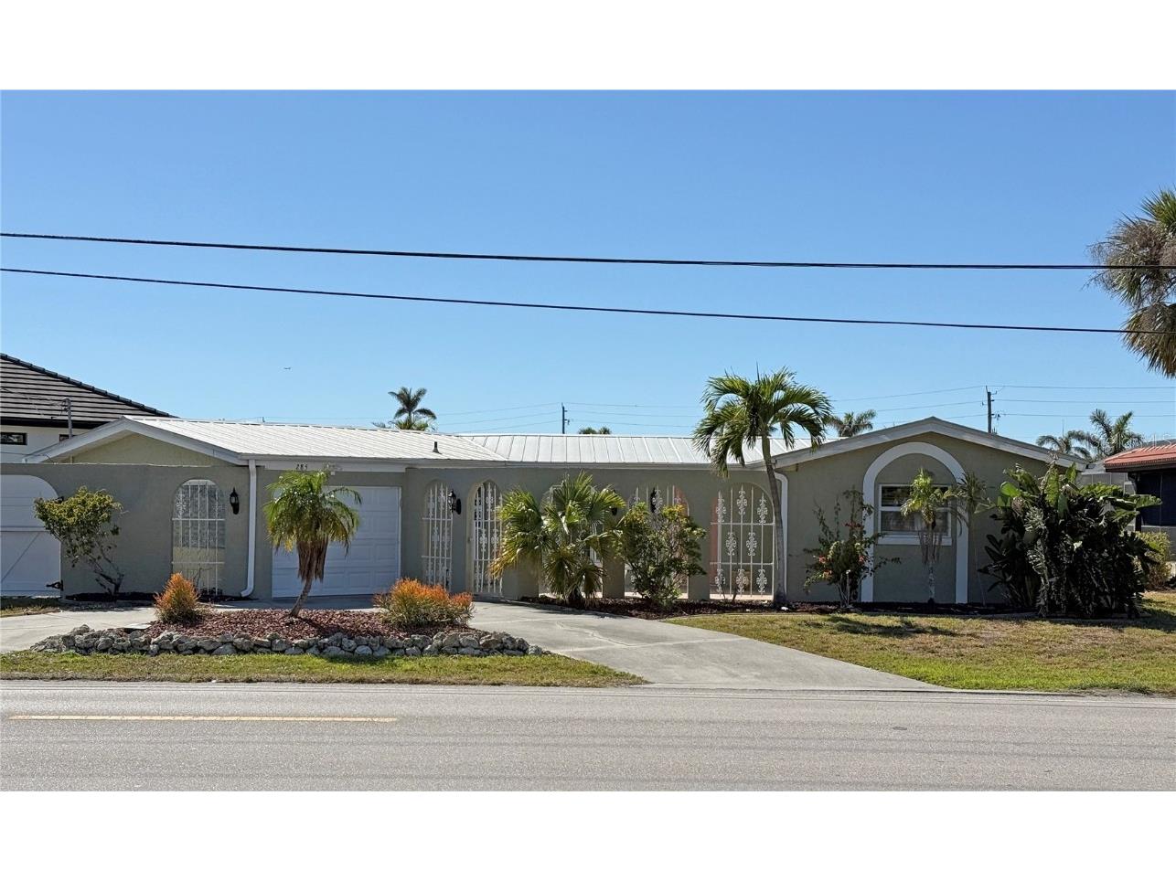 285 Bal Harbor Boulevard Punta Gorda FL 33950 C7507351 image1