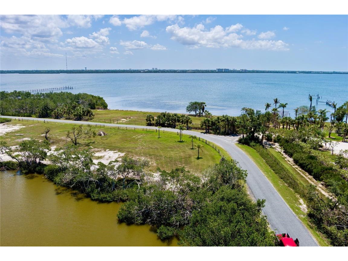 285 Horseshoe Loop Road Terra Ceia FL 34250 A4648773 image3