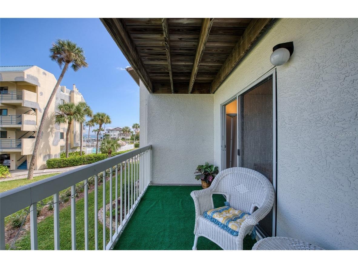 285 Madeira Circle Tierra Verde FL 33715 - TAMPA BAY TB8443744 image3