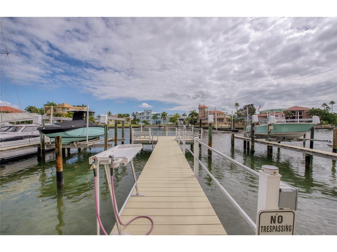 285 Madeira Circle Tierra Verde FL 33715 - TAMPA BAY TB8443744 image46