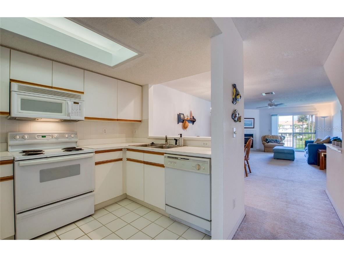 285 Madeira Circle Tierra Verde FL 33715 - TAMPA BAY TB8443744 image6