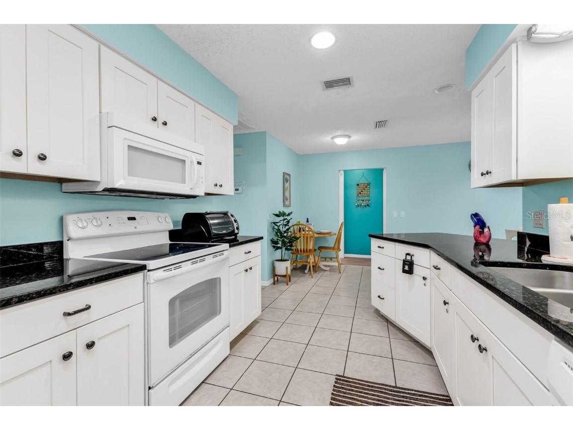 285 Mark Twain Lane Rotonda West FL 33947 C7513749 image20