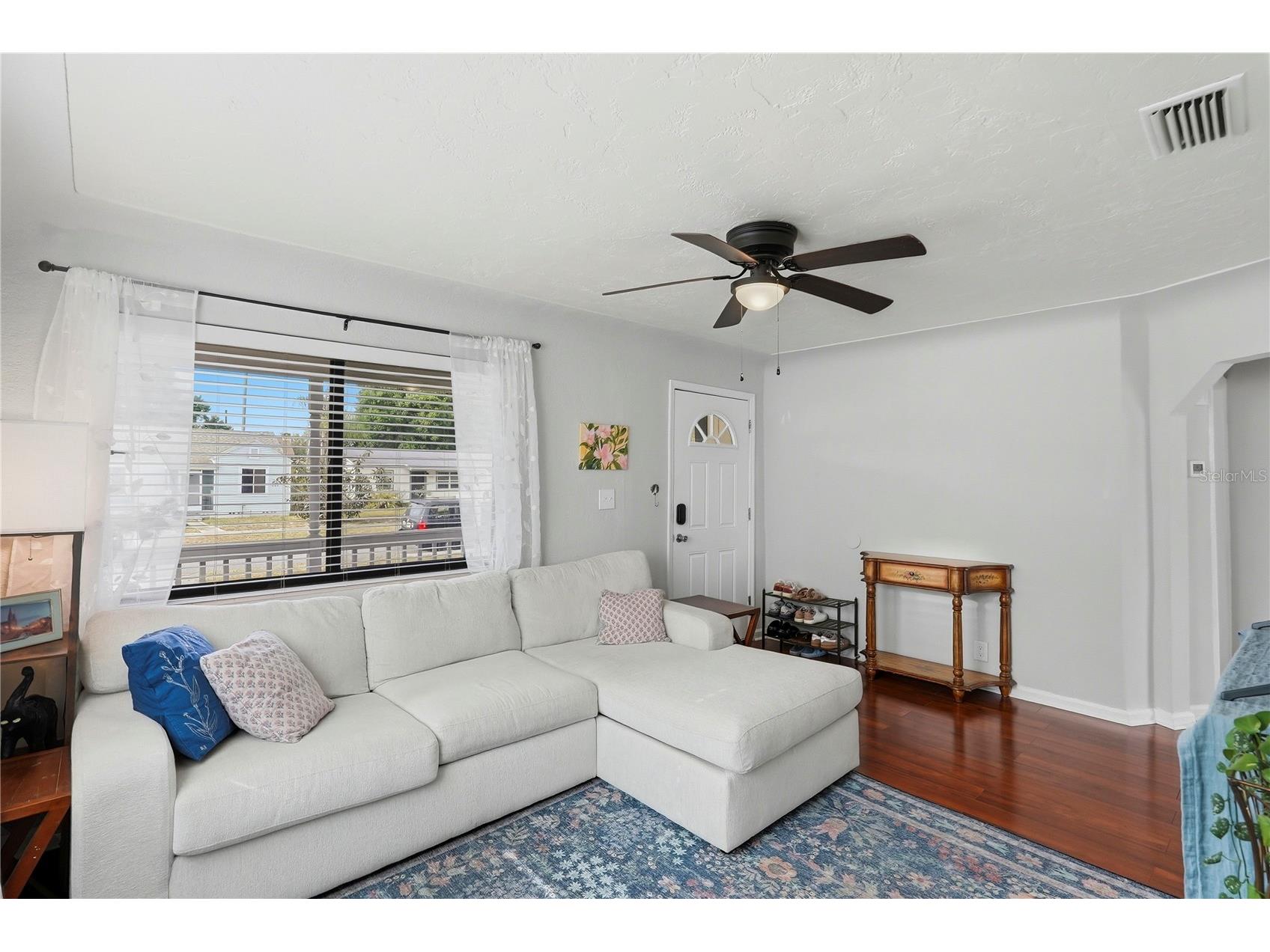 2850 15th Avenue N Saint Petersburg FL 33713 TB8504012 image3